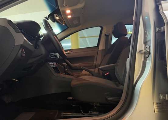 VOLKSWAGEN-POLO-2018