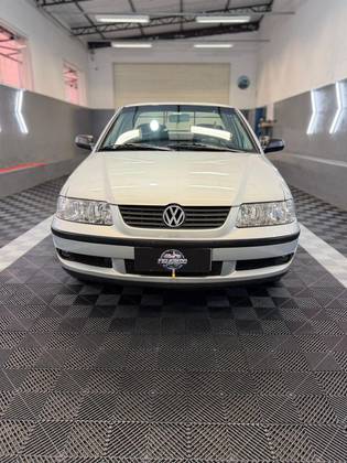 Volkswagen Saveiro 2.0 MI Sportline CS 8V Gasolina 2P Manual G.III