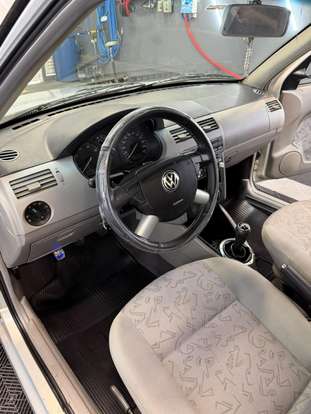 VOLKSWAGEN-SAVEIRO-2001