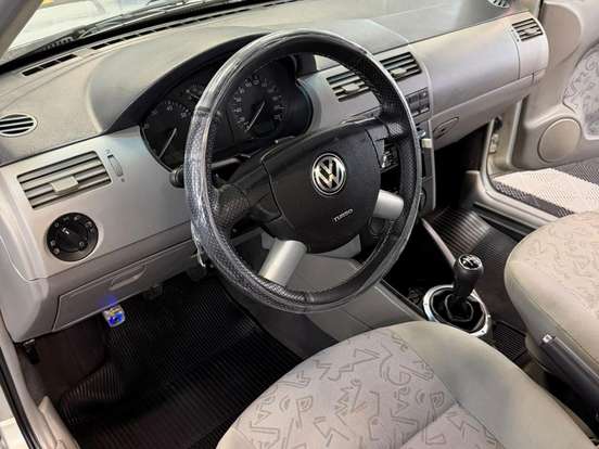 VOLKSWAGEN-SAVEIRO-2.0 MI SPORTLINE CS 8V GASOLINA 2P MANUAL G.III VOLKSWAGEN-SAVEIRO-2001