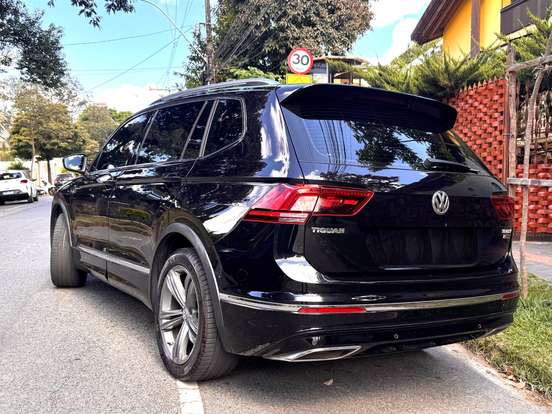 VOLKSWAGEN-TIGUAN-2.0 350 TSI GASOLINA ALLSPACE R-LINE 4MOTION DSG VOLKSWAGEN-TIGUAN-2018