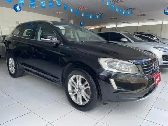 VOLVO-XC60-2014