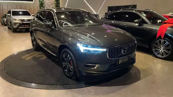 VOLVO-XC60-2021