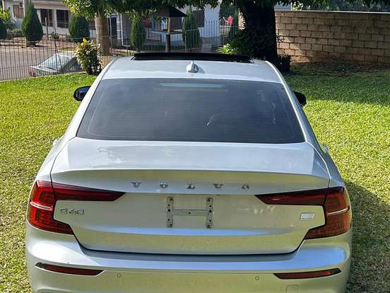 VOLVO-S60-2.0 T8 RECHARGE R-DESIGN AWD GEARTRONIC VOLVO-S60-2022