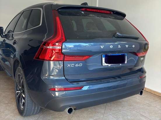 VOLVO-XC60-2.0 T5 GASOLINA MOMENTUM AWD GEARTRONIC VOLVO-XC60-2019