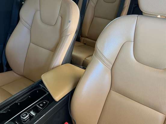 VOLVO-XC60-2.0 T5 GASOLINA MOMENTUM AWD GEARTRONIC VOLVO-XC60-2019