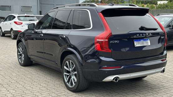 VOLVO-XC90-2019