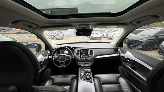 VOLVO-XC90-2019