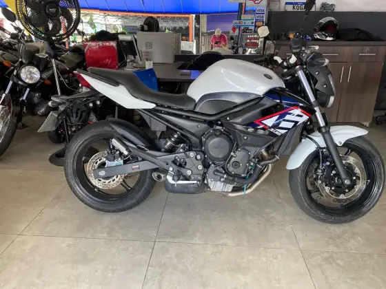 YAMAHA XJ6 N YAMAHA XJ6 N