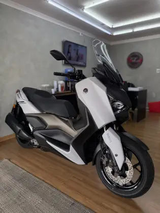 YAMAHA XMAX 250 CONNECTED ABS 
