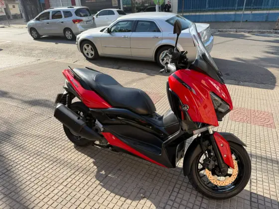 YAMAHA XMAX ABS 