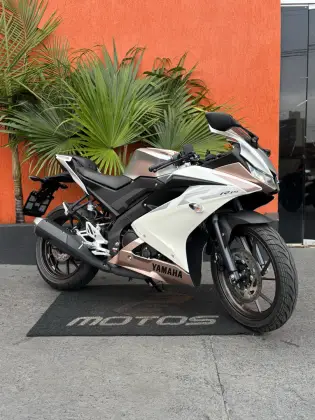 YAMAHA YZF R15 YAMAHA YZF R15