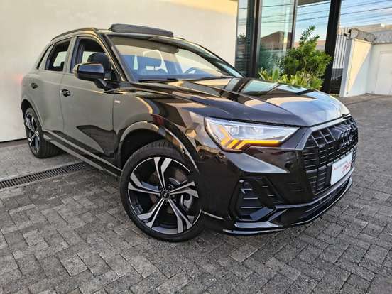 AUDI-Q3-2024