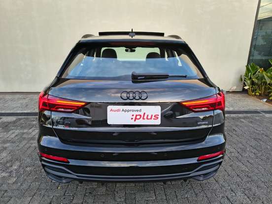 AUDI-Q3-2024
