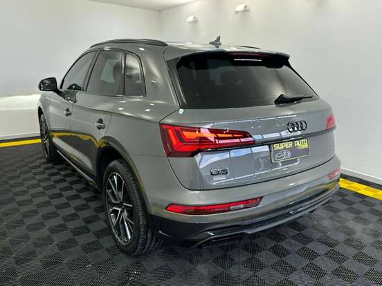 AUDI-Q5-2024