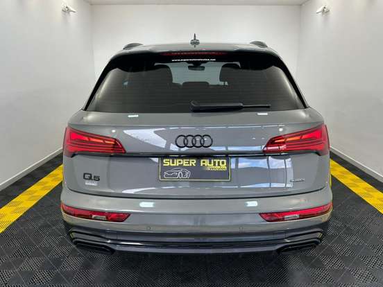 AUDI-Q5-2.0 45 TFSI GASOLINA S LINE BLACK QUATTRO S TRONIC AUDI-Q5-2024