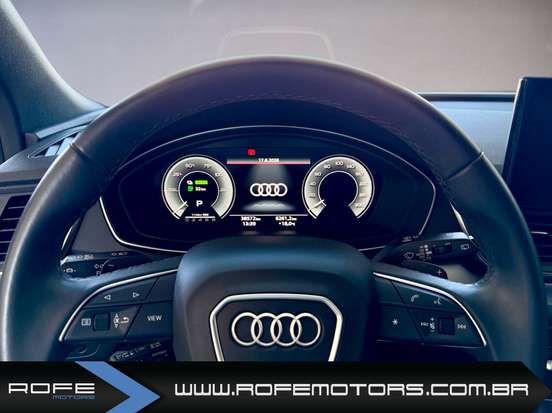 AUDI-Q5-2022