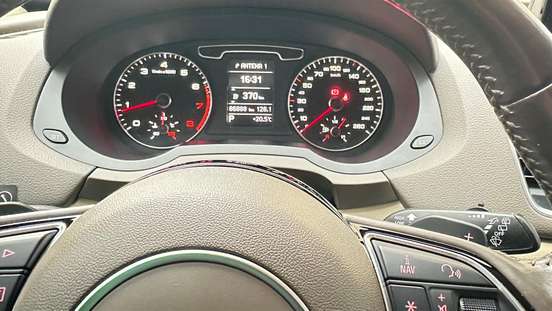 AUDI-Q3-2014