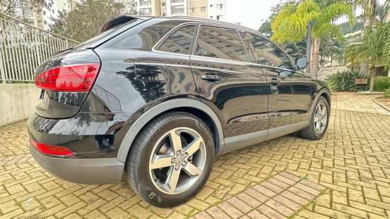 AUDI-Q3-2014