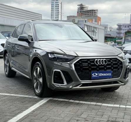 AUDI-Q5-2023