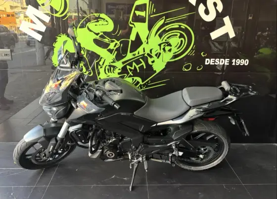BAJAJ DOMINAR 400 BAJAJ DOMINAR 400