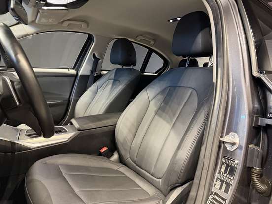 BMW-320i-2.0 16V TURBO GASOLINA GP AUTOMÁTICO BMW-320i-2020