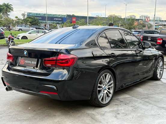 BMW-320i-2018