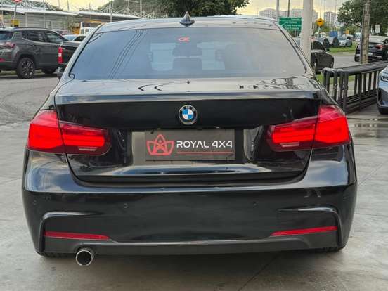 BMW-320i-2018