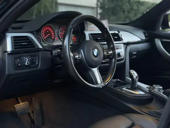 BMW-328i-2016