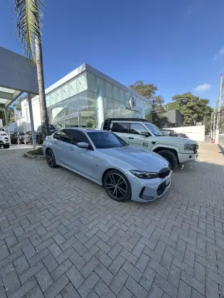 BMW 330e 2.0 16V TURBO HÍBRIDO M SPORT AUTOMÁTICO BMW 330e 2.0 16V TURBO HÍBRIDO M SPORT AUTOMÁTICO