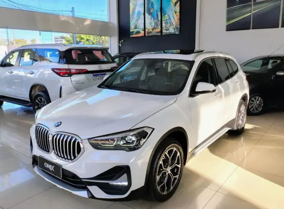 BMW X1 2.0 16V TURBO ACTIVEFLEX SDRIVE20I X-LINE 4P AUTOMÁTICO BMW X1 2.0 16V TURBO ACTIVEFLEX SDRIVE20I X-LINE 4P AUTOMÁTICO