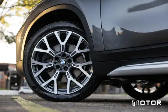 BMW-X1-2.0 16V TURBO ACTIVEFLEX SDRIVE20I X-LINE 4P AUTOMÁTICO BMW-X1-2022