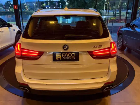 BMW-X5-3.0 4X4 30D I6 TURBO DIESEL 4P AUTOMÁTICO BMW-X5-2018