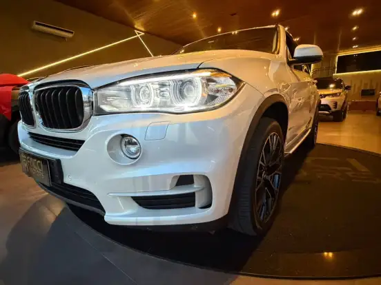 BMW-X5-3.0 4X4 30D I6 TURBO DIESEL 4P AUTOMÁTICO BMW-X5-2018