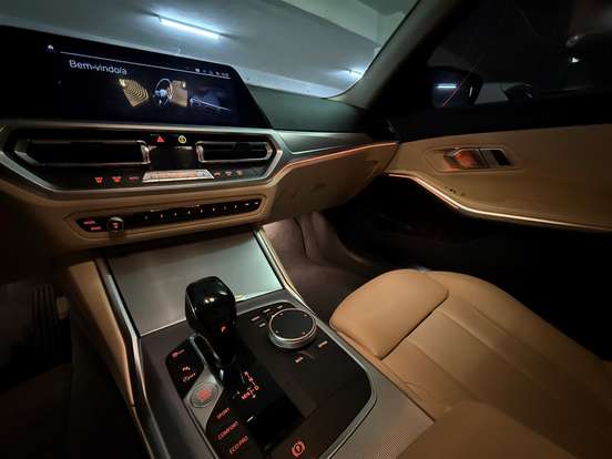 BMW-320i-2.0 16V TURBO GASOLINA SPORT AUTOMÁTICO BMW-320i-2019