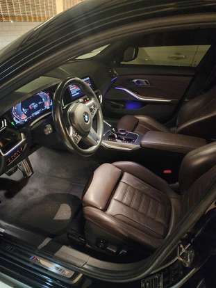 BMW-330i-2019