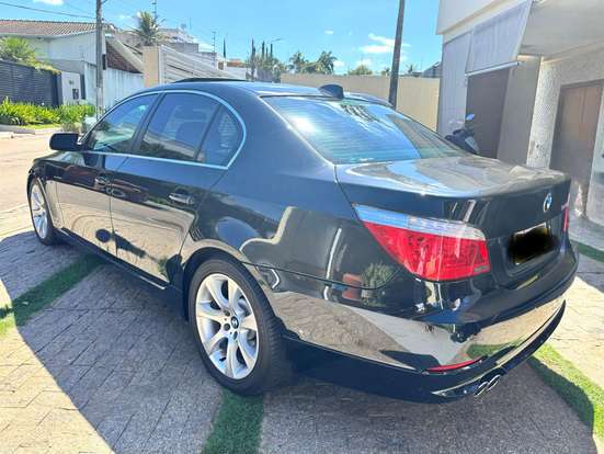 BMW-550i-2008