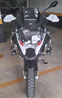 BMW-R 1250 GS ADVENTURE PREMIUM RALLYE BMW-R 1250 GS ADVENTURE PREMIUM RALLYE-2024