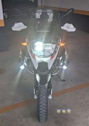 BMW-R 1250 GS ADVENTURE PREMIUM RALLYE BMW-R 1250 GS ADVENTURE PREMIUM RALLYE-2024