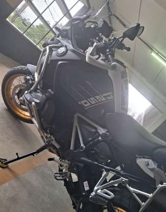 BMW-R 1250 GS ADVENTURE PREMIUM RALLYE BMW-R 1250 GS ADVENTURE PREMIUM RALLYE-2024