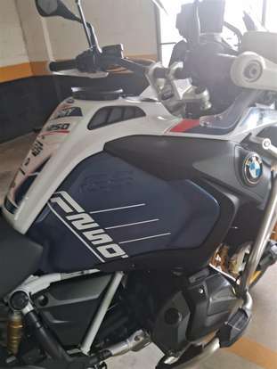 BMW-R 1250 GS ADVENTURE PREMIUM RALLYE BMW-R 1250 GS ADVENTURE PREMIUM RALLYE-2024