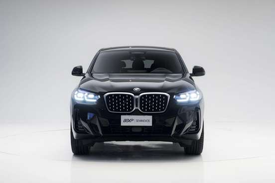 BMW-X4-2025