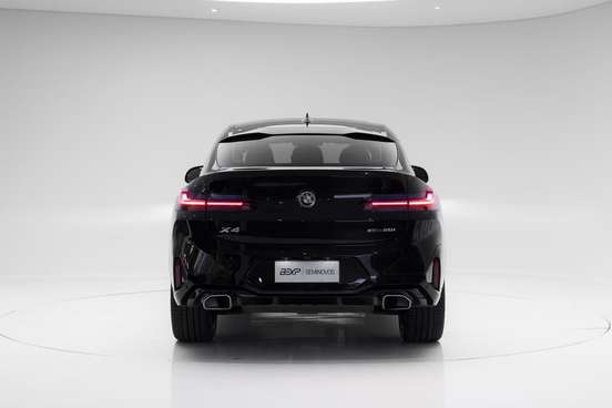 BMW-X4-2025