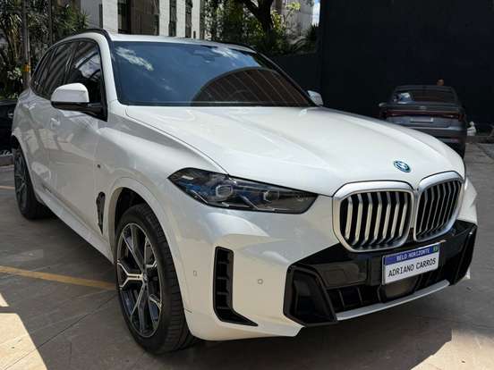 BMW-X5-3.0 I6 TURBO HÍBRIDO XDRIVE50E X-LINE AUTOMÁTICO BMW-X5-2023