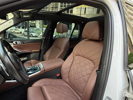 BMW-X5-2023