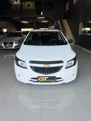 CHEVROLET ONIX 1.0 MPFI JOY 8V FLEX 4P MANUAL CHEVROLET ONIX 1.0 MPFI JOY 8V FLEX 4P MANUAL