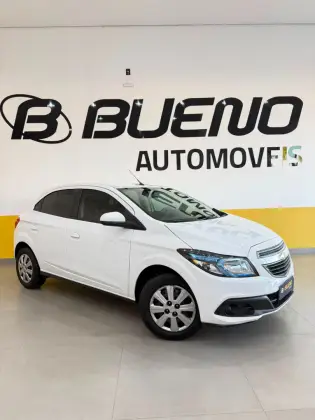 CHEVROLET ONIX 1.4 MPFI LT 8V FLEX 4P AUTOMÁTICO CHEVROLET ONIX 1.4 MPFI LT 8V FLEX 4P AUTOMÁTICO