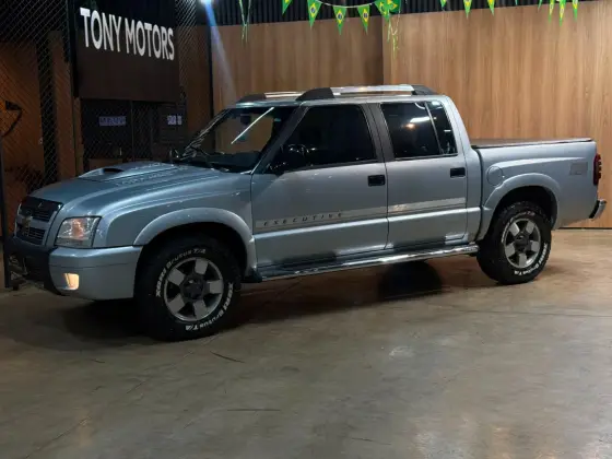CHEVROLET S10 2.4 MPFI EXECUTIVE 4X2 CD 8V FLEX 4P MANUAL