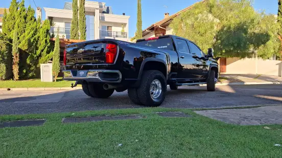 CHEVROLET-SILVERADO-2022