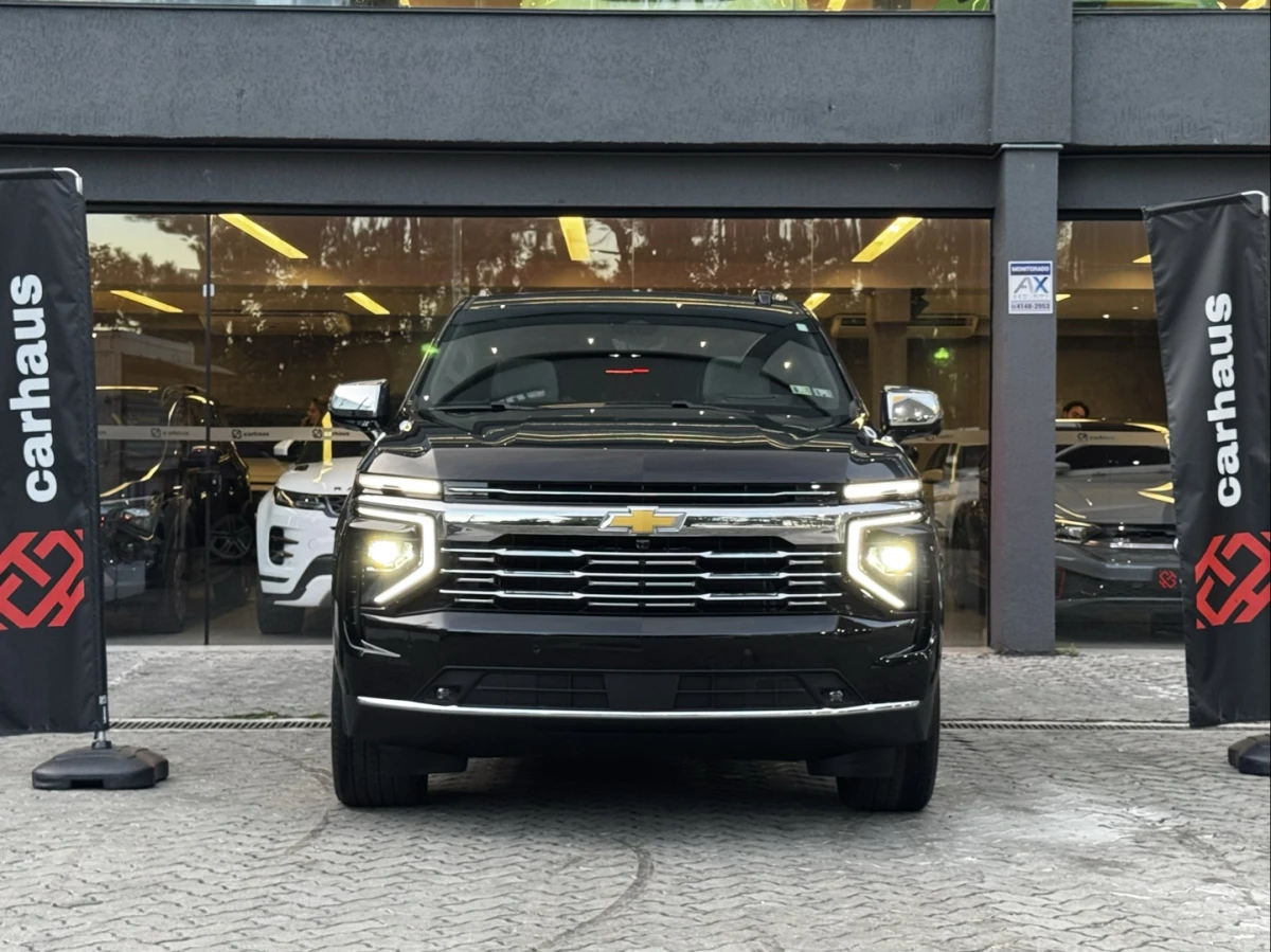 Chevrolet Suburban — foto 2